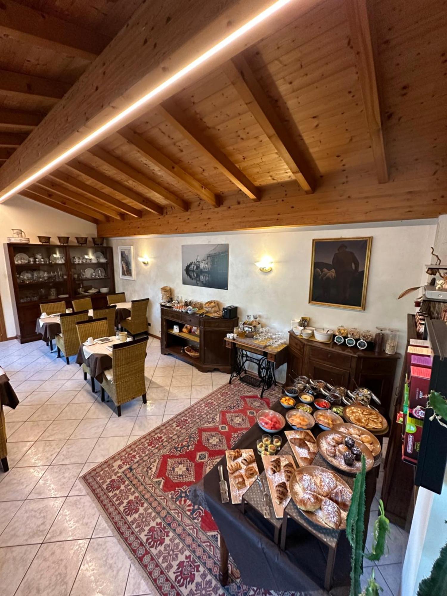 Casa Benamati By Kelly * Malcesine
